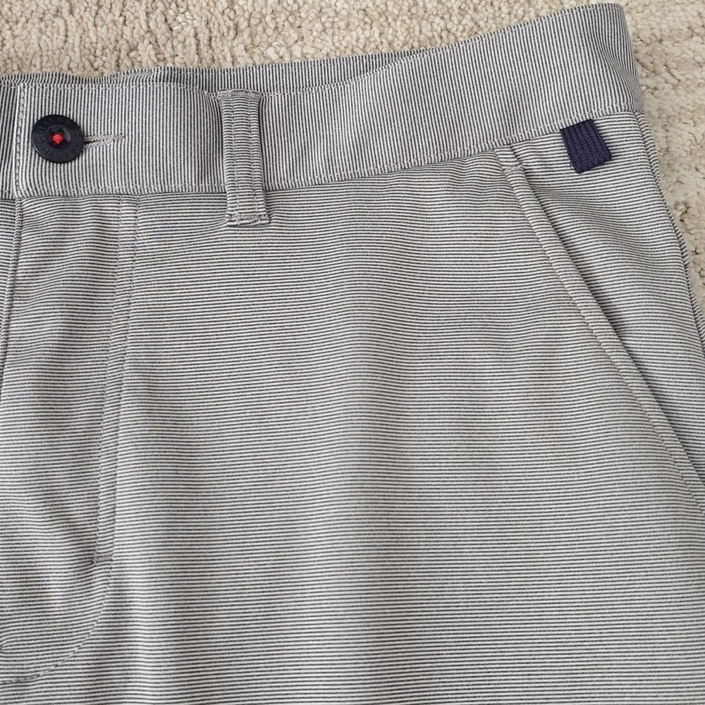 Halsey 44 | Breakwater Sport Short - Picture 4 of 11